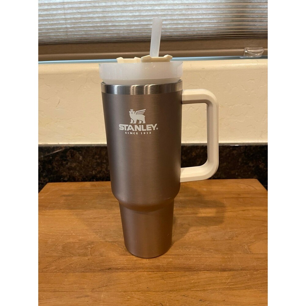 Stanley 40 oz Quencher - Used - Small Scratches